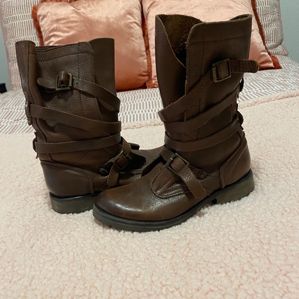 Steve Madden (Katniss Boots) buckle up